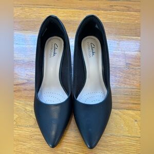 Clarks Women's Classic Black Heels Size 8